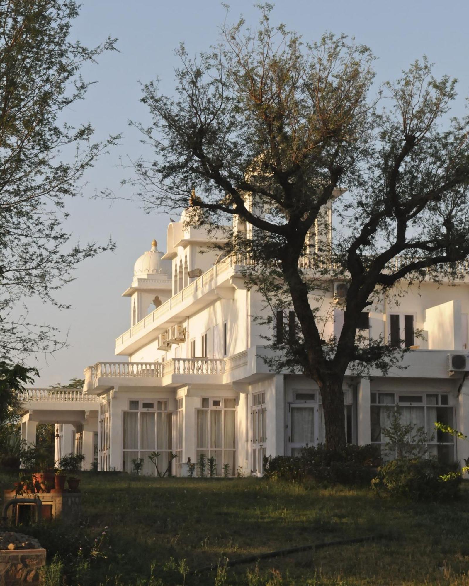 Hotel Savista Retreat à Jaipur Extérieur photo