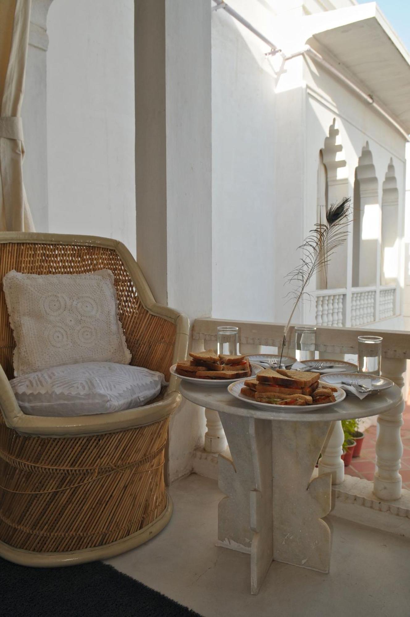 Hotel Savista Retreat à Jaipur Extérieur photo