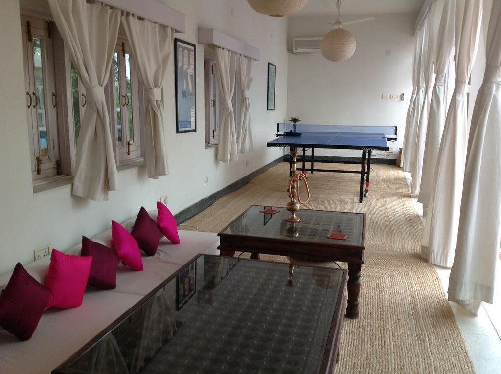 Hotel Savista Retreat à Jaipur Extérieur photo