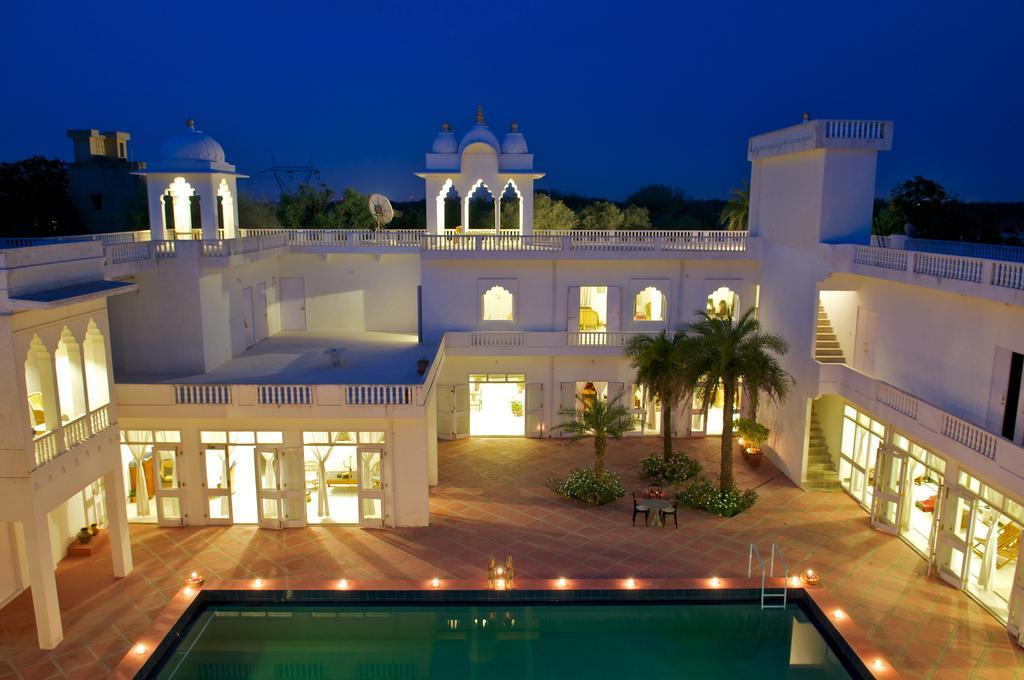 Hotel Savista Retreat à Jaipur Extérieur photo