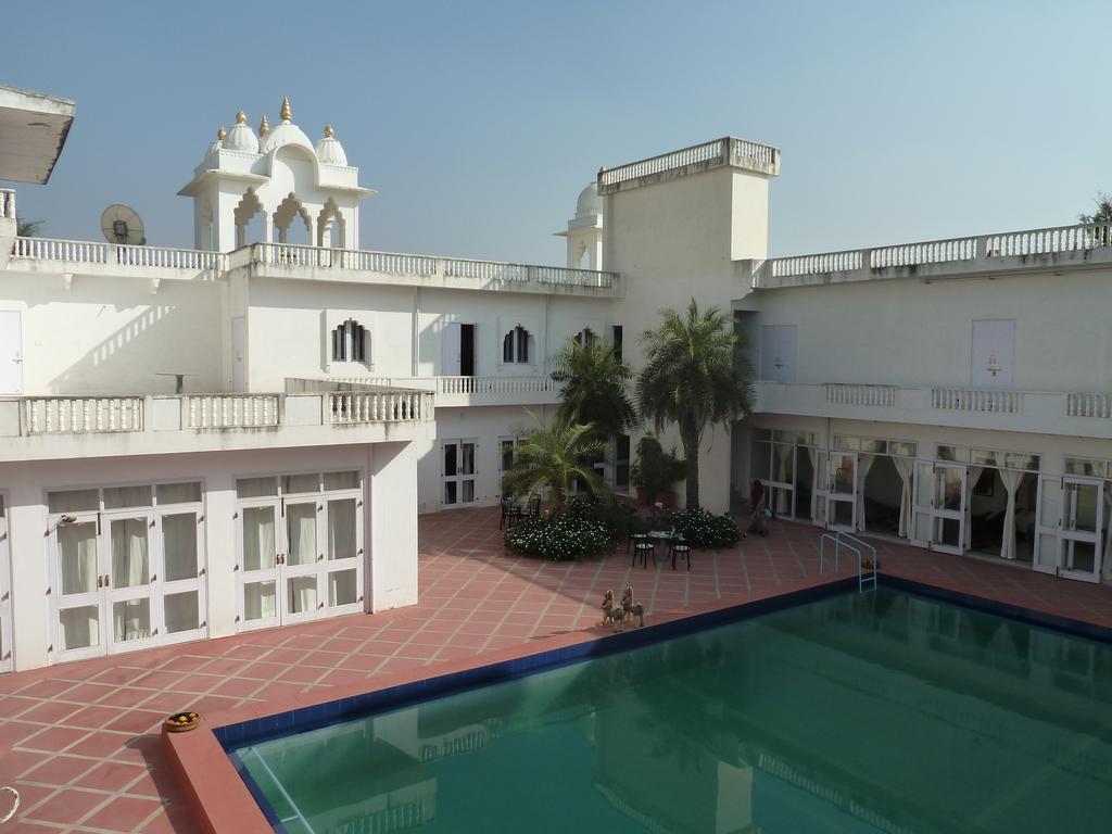 Hotel Savista Retreat à Jaipur Extérieur photo