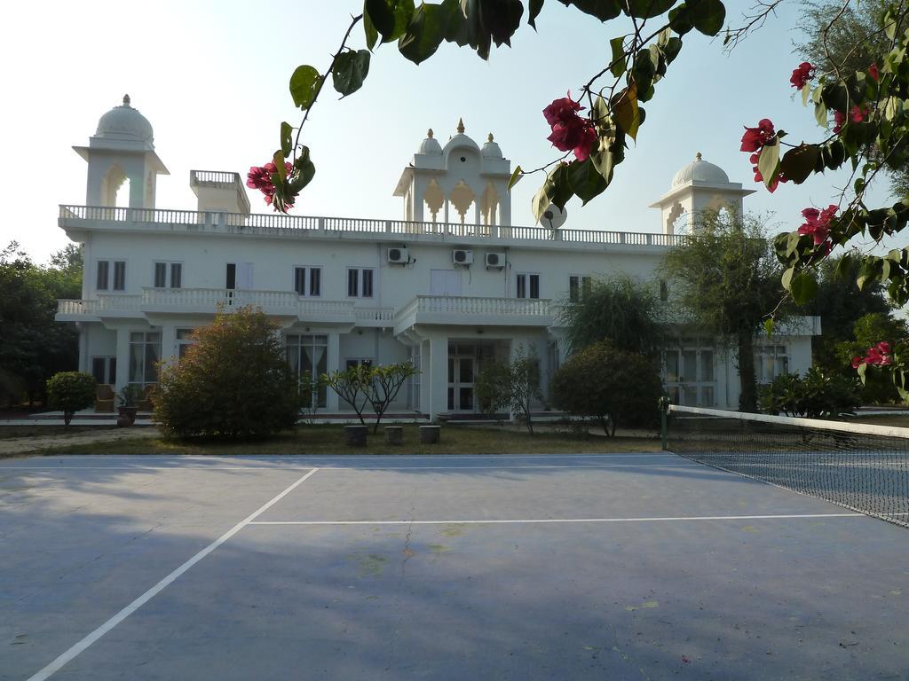 Hotel Savista Retreat à Jaipur Extérieur photo