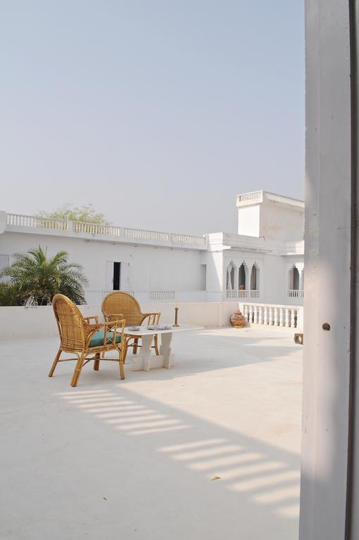Hotel Savista Retreat à Jaipur Extérieur photo